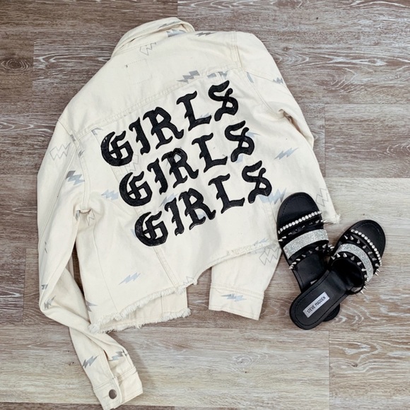 Forever 21 Jackets & Blazers - NWT Forever21 GIRLS GIRLS GIRLS Denim Jacket M